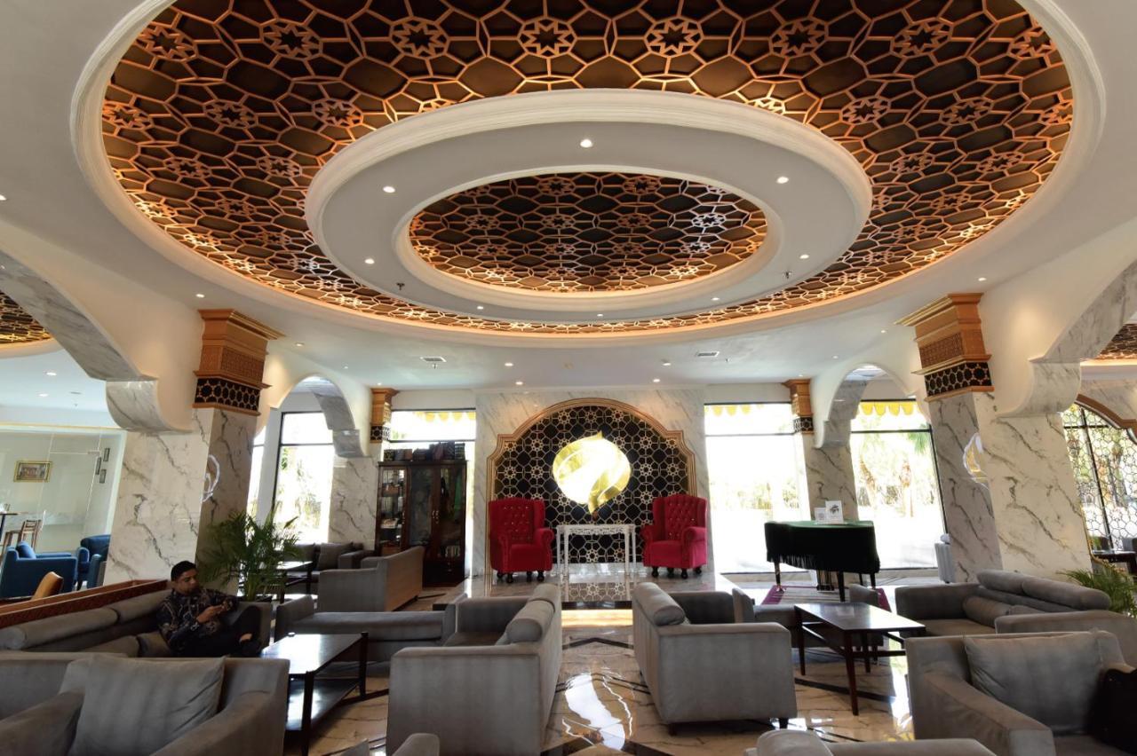 Hermes Palace Hotel Banda Aceh Luaran gambar