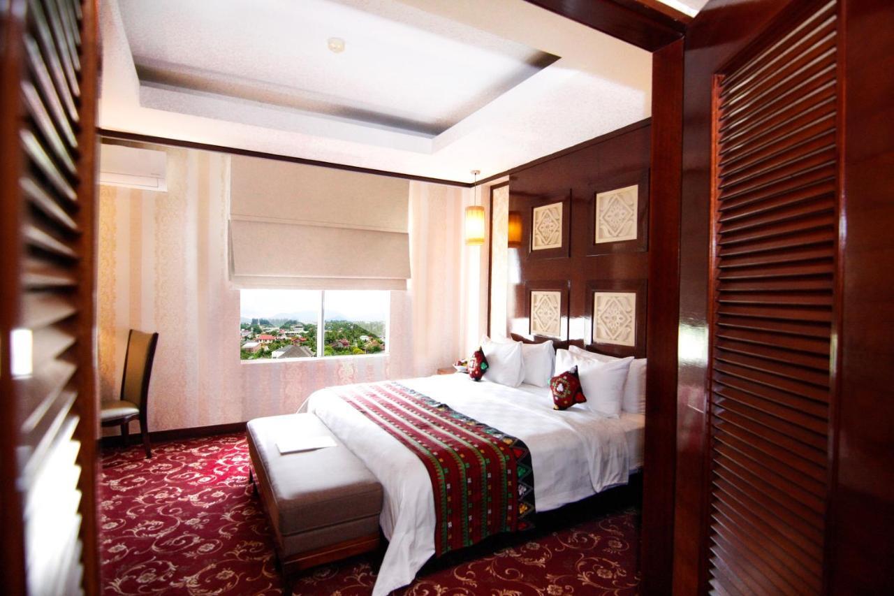 Hermes Palace Hotel Banda Aceh Luaran gambar