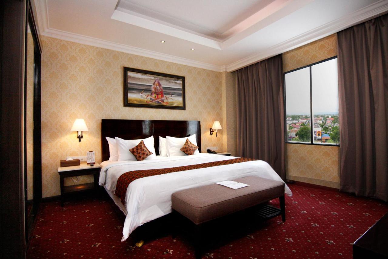Hermes Palace Hotel Banda Aceh Luaran gambar