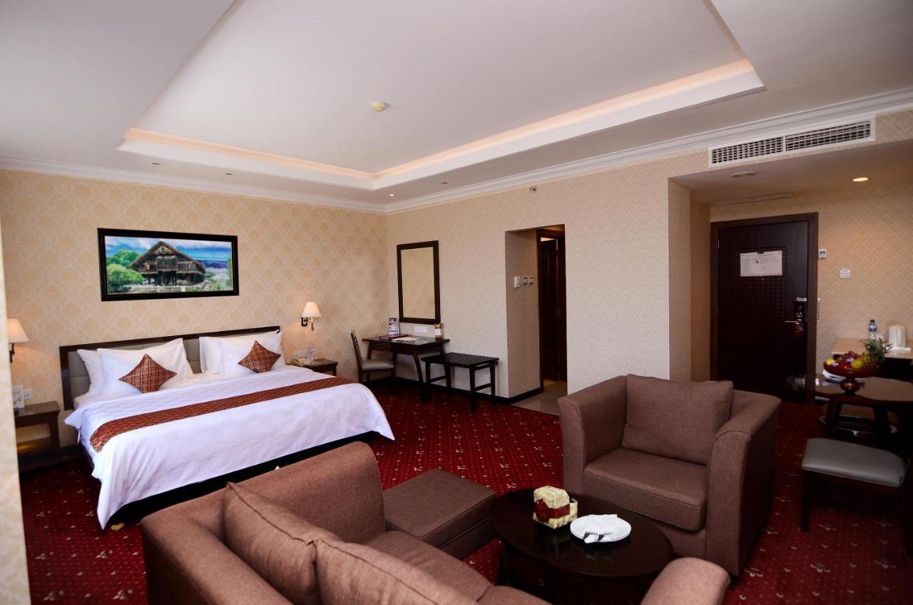 Hermes Palace Hotel Banda Aceh Luaran gambar